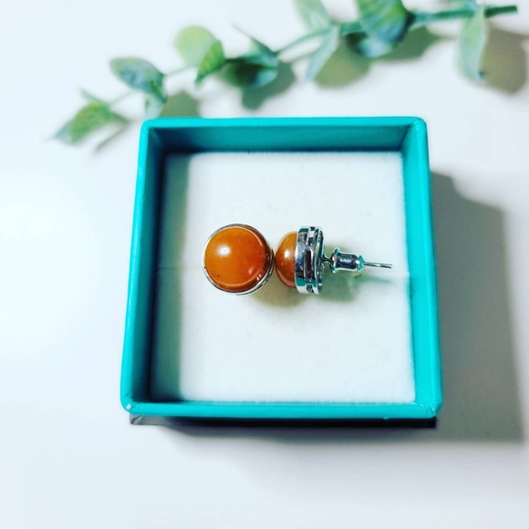 Carnelian studs earrings ✨ - Picture 2 of 3